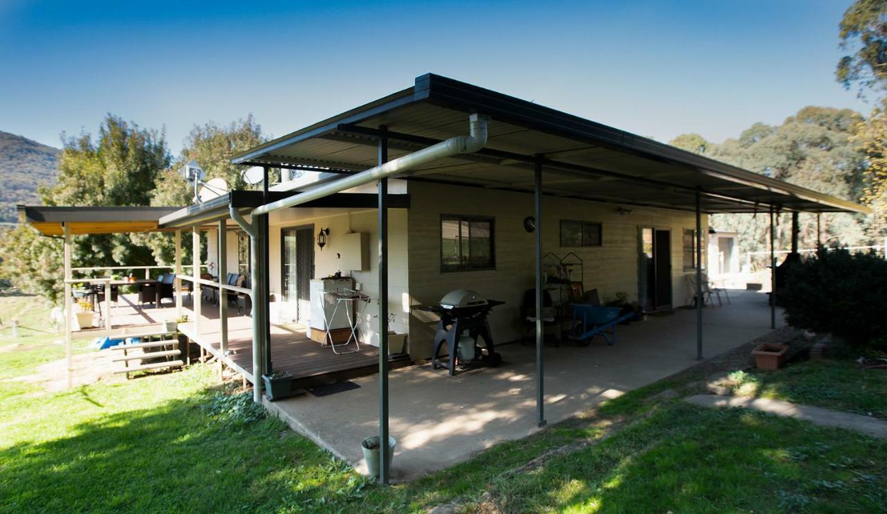 Pound Creek Gallery Apartment Tumbarumba Exterior photo